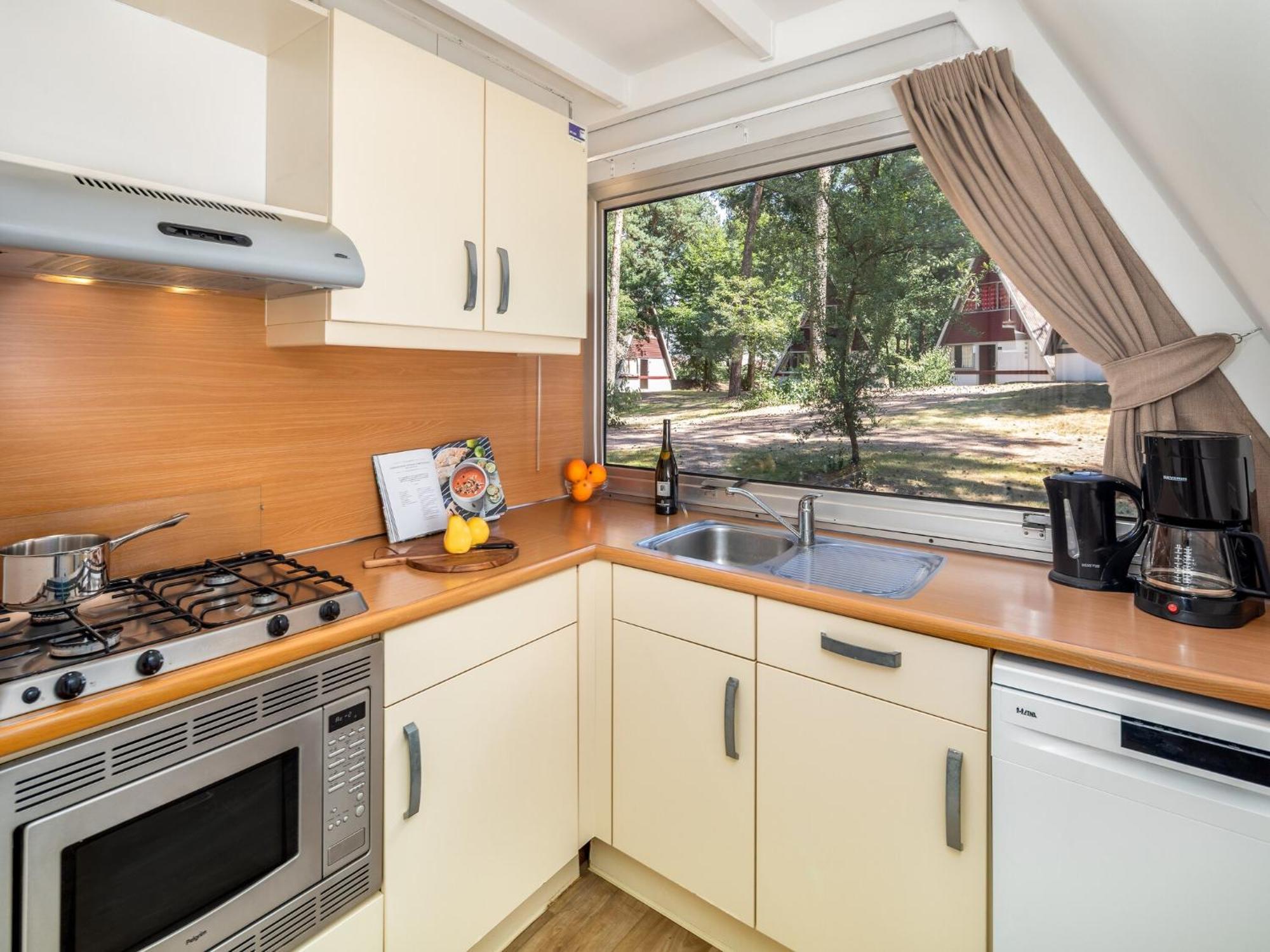 Restyled Bungalow With Dishwasher, In Natural Surroundings Mierlo Exterior foto